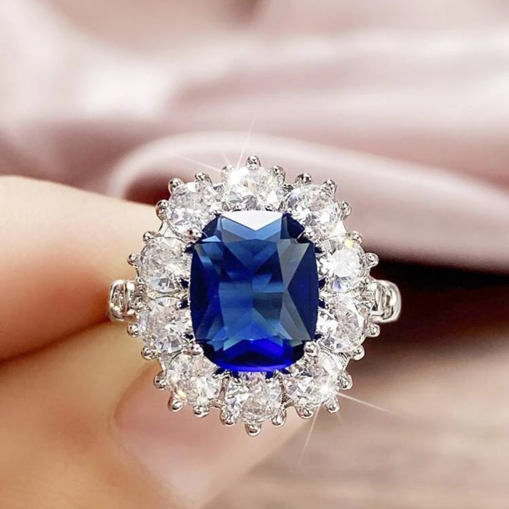 BLUE SAPPHIRE ROUND CUT  SILVER  WEDDING BRIDAL ENGAGMENT RING